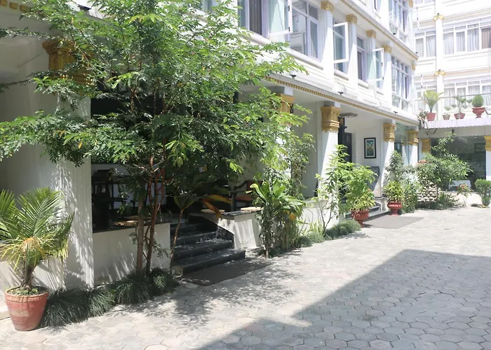 Durbar Hotel & Residence